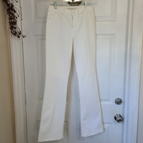 Joe's Classic Woman's White High Waisted Wide Leg  Flare Summer Jeans, Size 24 - Picture 3 of 16